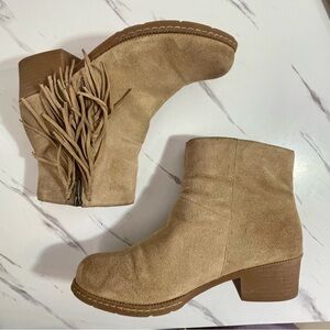 boc Tan Suede Ankle Booties with Fringe Size 10